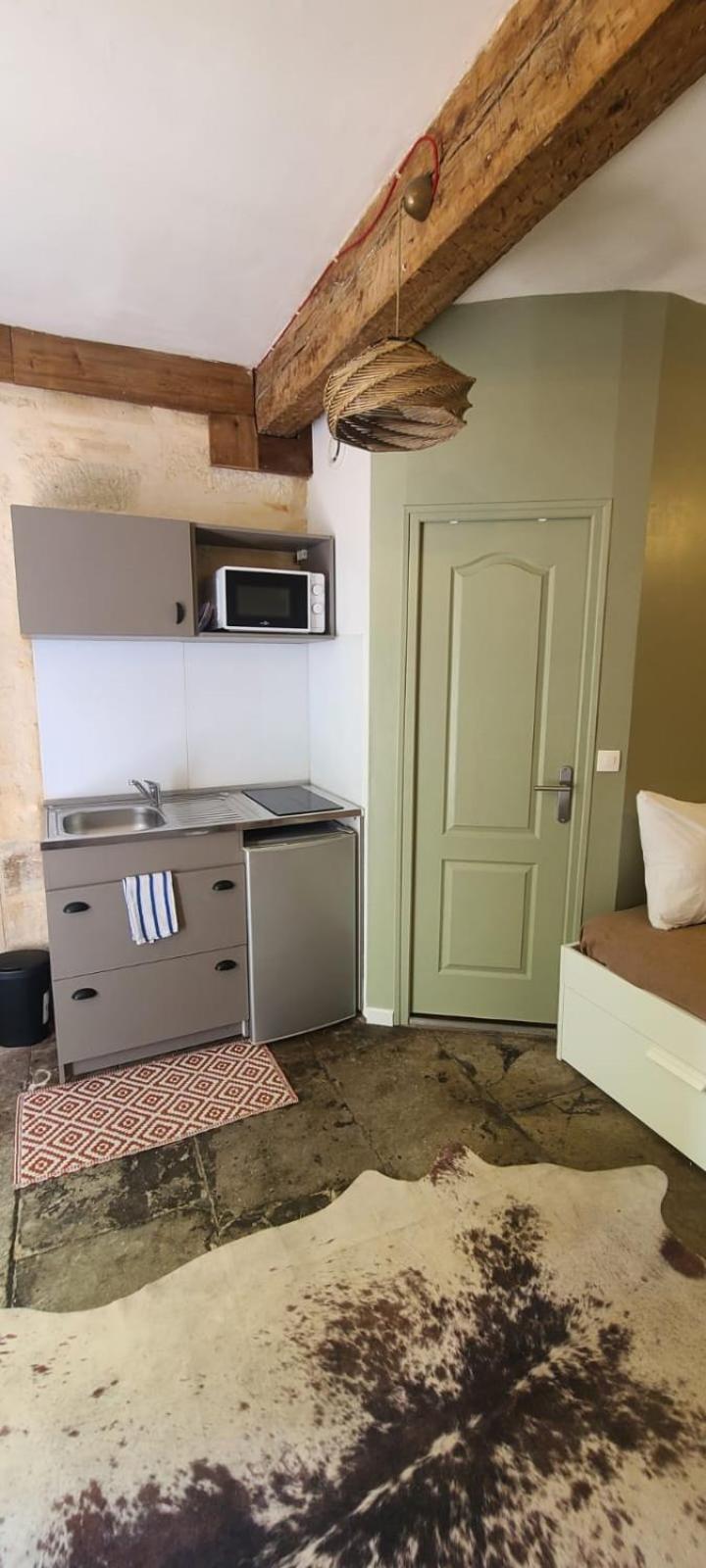 Studio Au Coeur Historique De Montpellier, 2 Personnes Et Wifi Экстерьер фото